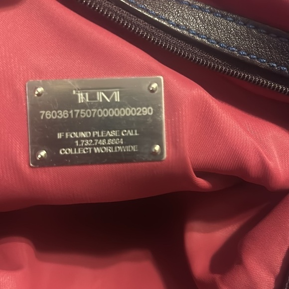 Authentic Tumi purse in the color blue gently used - Picture 11 of 11